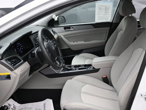 Used 2016 Hyundai Sonata SE image 14