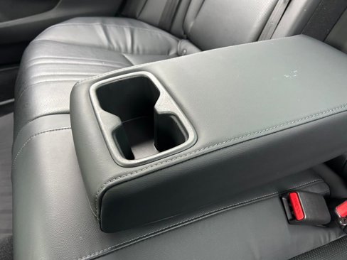Used 2018 Honda Accord Touring image 38