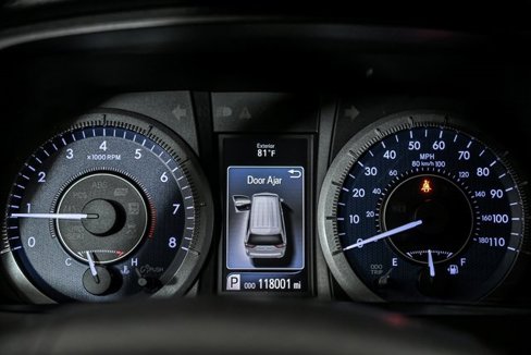 Used 2015 Toyota Sienna XLE image 18