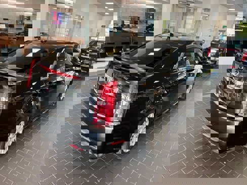 Used 2010 Cadillac CTS Luxury image 3