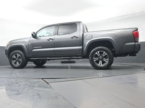 Certified 2017 Toyota Tacoma TRD Sport image 35