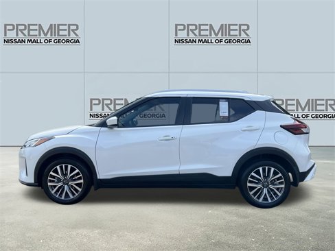 Certified 2024 Nissan Kicks SV image 21