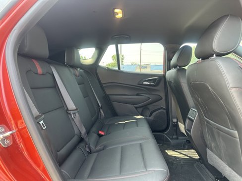 Used 2024 Chevrolet Trax RS w/ Driver Confidence Package image 11