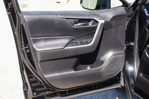 Used 2021 Toyota RAV4 XLE Premium image 20
