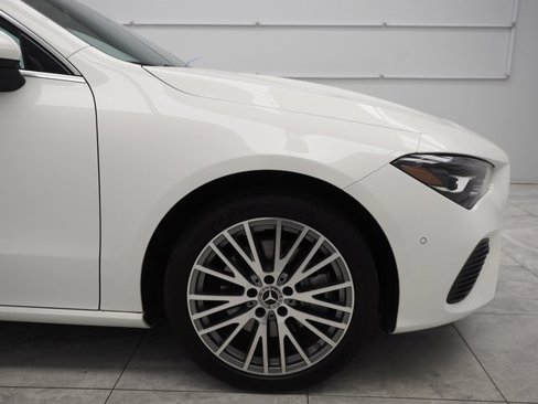 Used 2025 Mercedes-Benz CLA 250 image 17