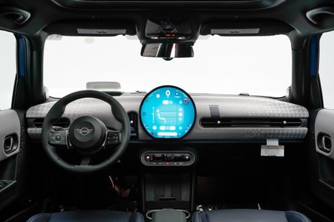 Certified 2025 MINI Cooper S image 11