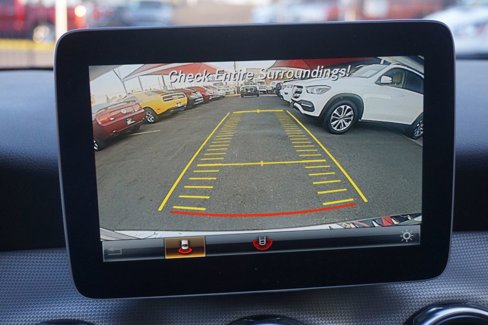 Used 2018 Mercedes-Benz GLA 250 4MATIC image 33