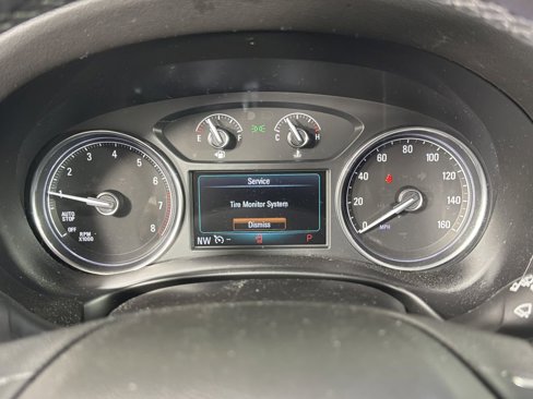Used 2018 Buick Enclave Essence image 28
