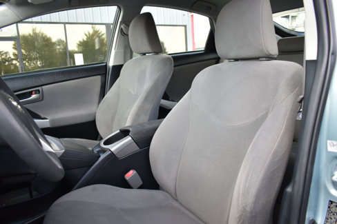 Used 2015 Toyota Prius Three image 25
