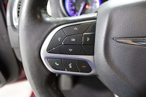 Used 2019 Chrysler 300 Limited image 10