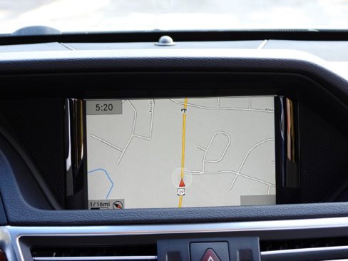 Used 2013 Mercedes-Benz E 350 Sedan image 36