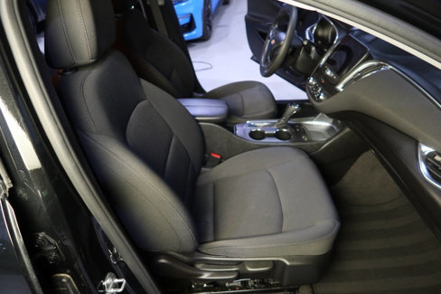 Used 2020 Chevrolet Malibu LT w/ Midnight Edition image 13