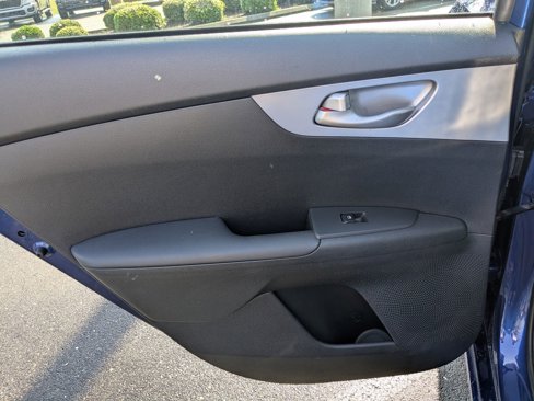 Used 2023 Kia Forte LXS image 23