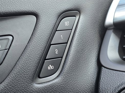 Used 2019 Buick Envision Essence image 30