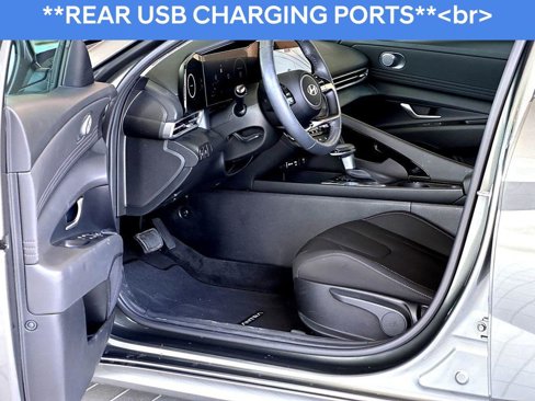 Used 2024 Hyundai Elantra SEL w/ Convenience Package image 10