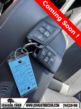 Used 2022 Volkswagen Tiguan SE image 35