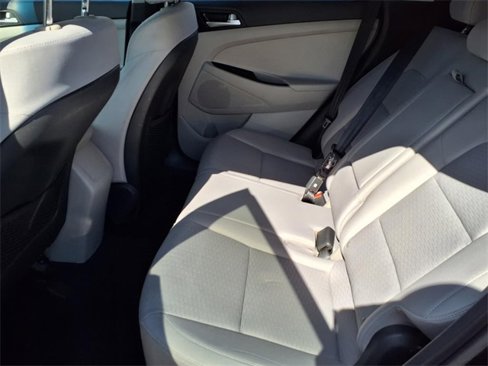 Used 2019 Hyundai Tucson SE image 20