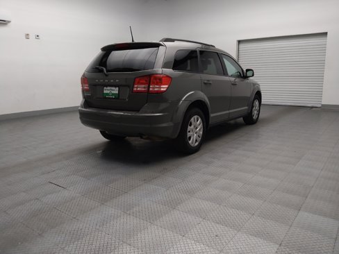 Used 2020 Dodge Journey SE w/ SE Popular Equipment Group image 9