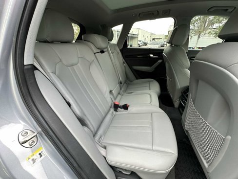 Used 2018 Audi Q5 Prestige w/ Prestige Package image 18