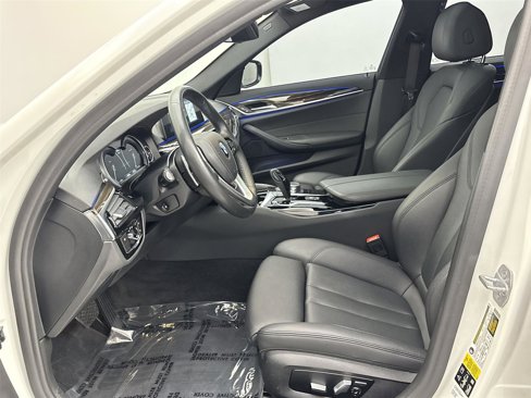 Used 2018 BMW 530i xDrive image 25