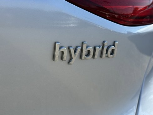 Used 2018 Hyundai Ioniq SEL w/ SEL Tech Package 02 image 18