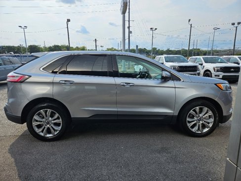 Used 2022 Ford Edge Titanium image 7