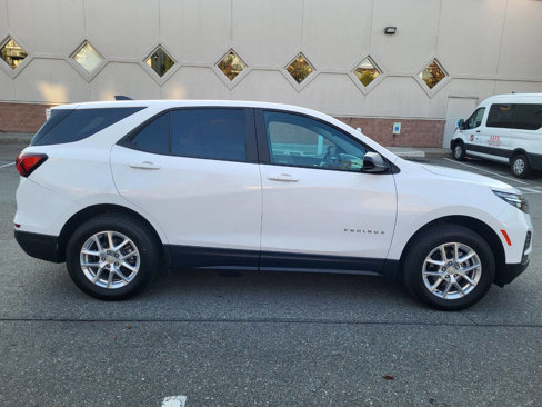 Used 2024 Chevrolet Equinox LS w/ LS Convenience Package image 10