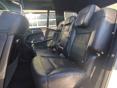 Used 2018 Mercedes-Benz GLS 550 4MATIC image 33