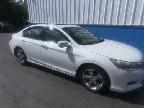 Used 2014 Honda Accord EX-L image 2