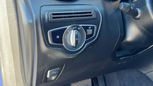 Used 2020 Mercedes-Benz GLC 300 4MATIC image 27