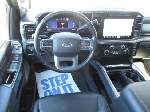 Used 2023 Ford F250 Lariat image 10