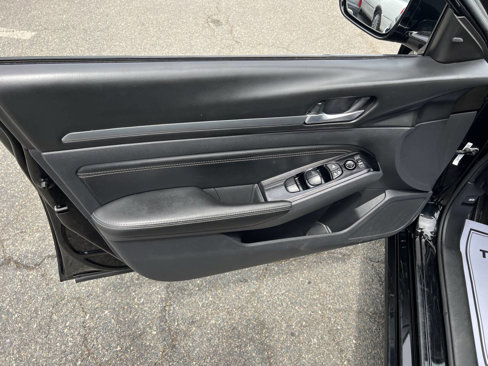 Used 2021 Nissan Altima 2.5 SV w/ SV Premium Package image 17