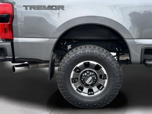Used 2023 Ford F250 Lariat w/ Tremor Off-Road Package image 74