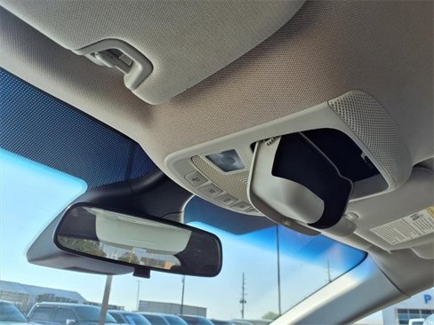 Used 2020 Ford Edge SE image 16