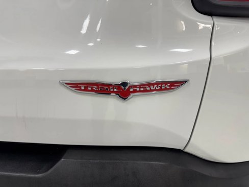 Used 2017 Jeep Renegade Trailhawk image 15