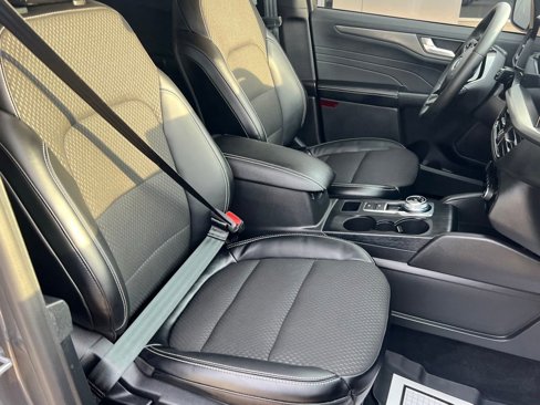 Used 2024 Ford Escape SE image 15