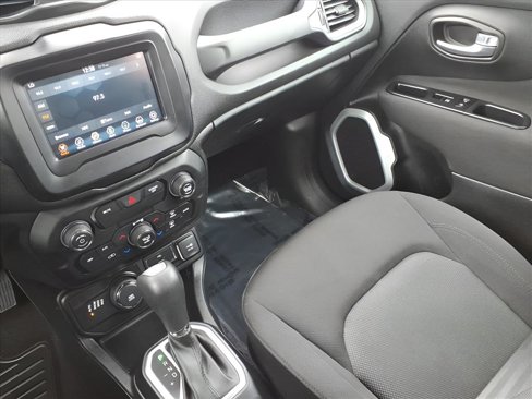 Used 2019 Jeep Renegade Sport w/ UConnect 7.0 Group image 22
