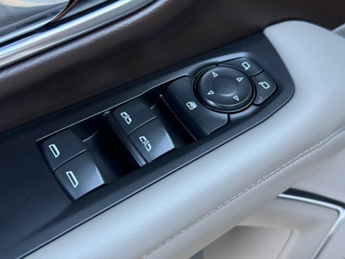 Certified 2021 GMC Yukon XL SLE image 9