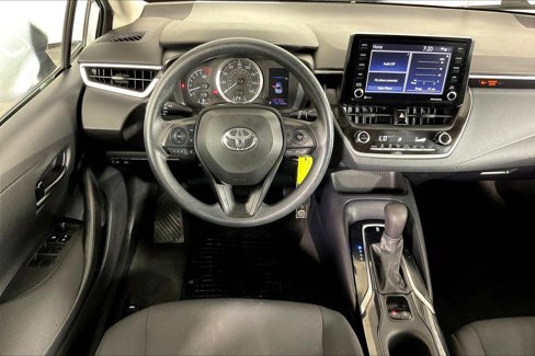 Used 2022 Toyota Corolla LE image 7
