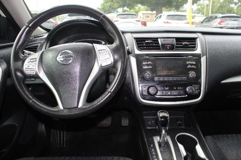 Used 2018 Nissan Altima 2.5 SV image 12