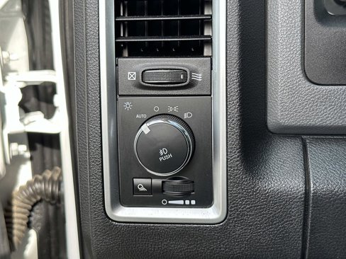 Used 2018 RAM 1500 Big Horn image 31