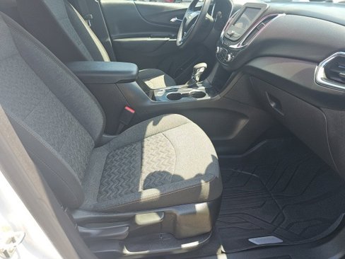 Used 2022 Chevrolet Equinox LT image 17