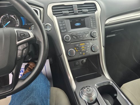 Used 2018 Ford Fusion S image 8