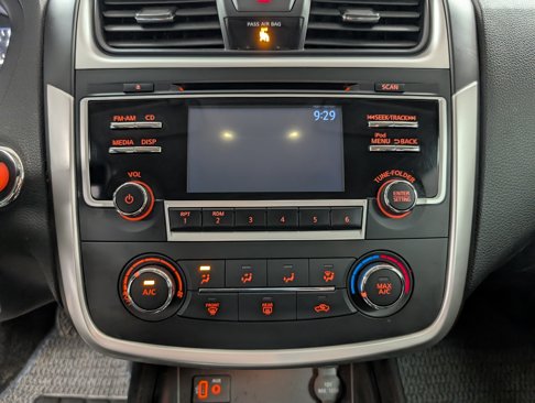 Used 2017 Nissan Altima 2.5 SR image 13