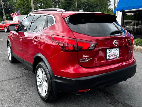 Used 2017 Nissan Rogue Sport SV w/ SV Premium Package image 7
