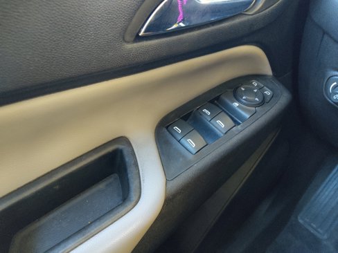 Used 2019 Chevrolet Equinox LS image 27