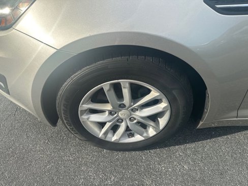 Used 2013 Kia Optima LX image 2