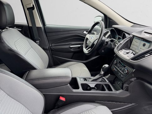 Used 2017 Ford Escape Titanium image 17