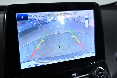Used 2020 Ford EcoSport Titanium image 16
