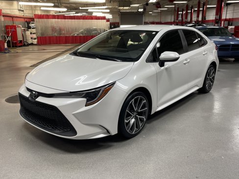 Certified 2022 Toyota Corolla LE image 5